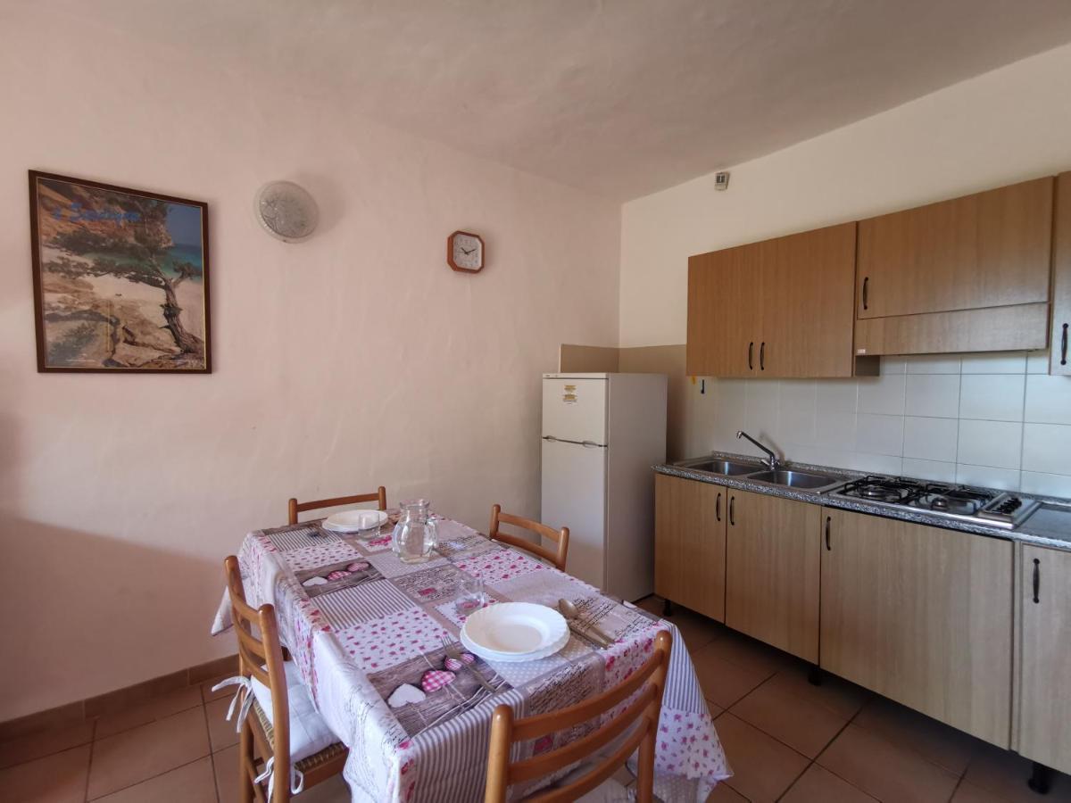 Aparthotel Domenique Budoni Habitación foto